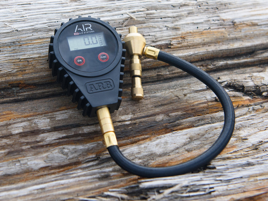 ARB Digital Tyre Inflator with Deflator Function, Bar/PSI, 0-7 Bar