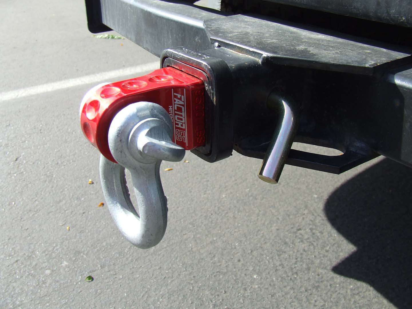 "FACTOR 55" HITCHLINK 2.0 (2" RECEIVERS) GRAY