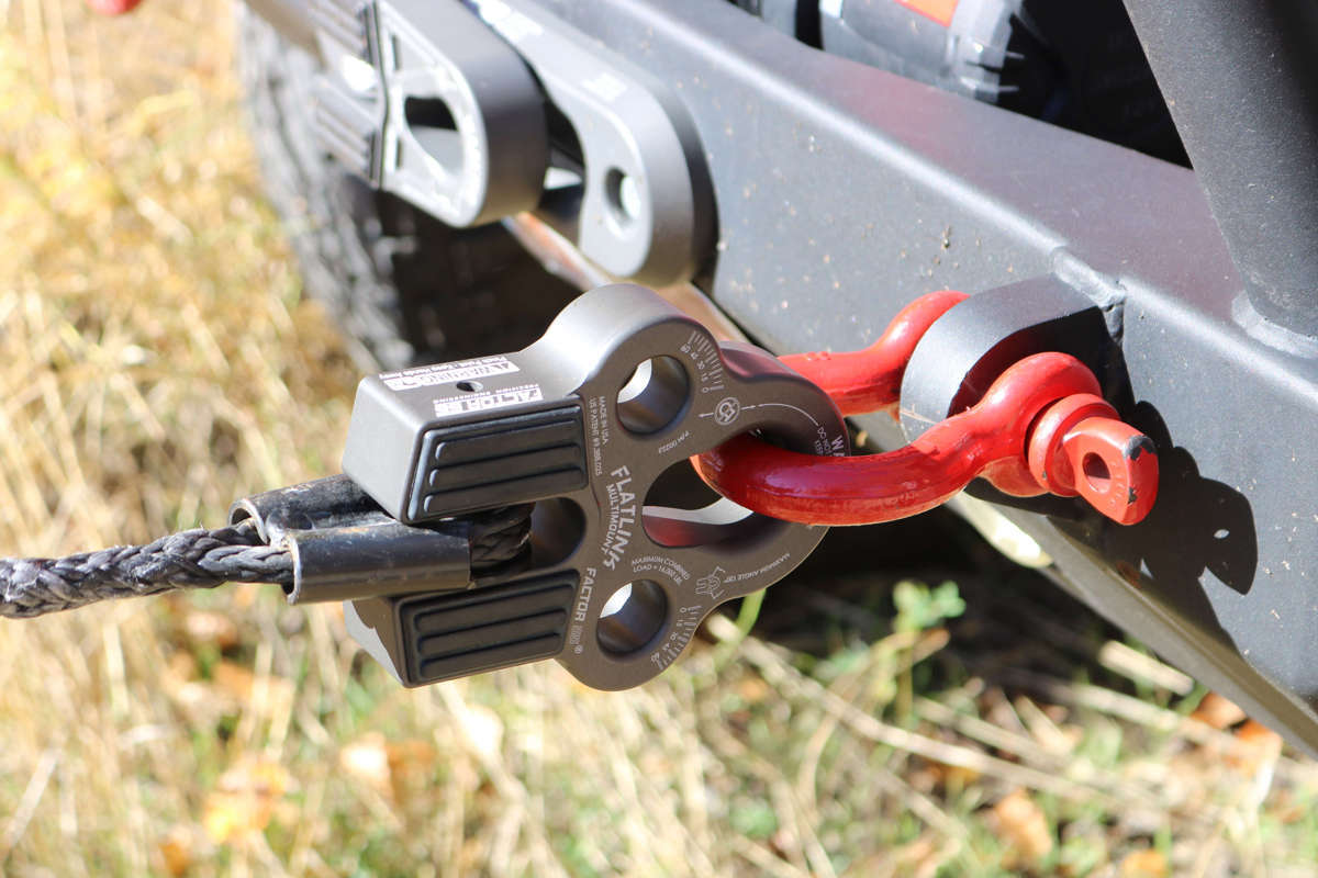 "FACTOR 55" FLATLINK MULTIMOUNT WINCH SHACKLE MOUNT, GRAY