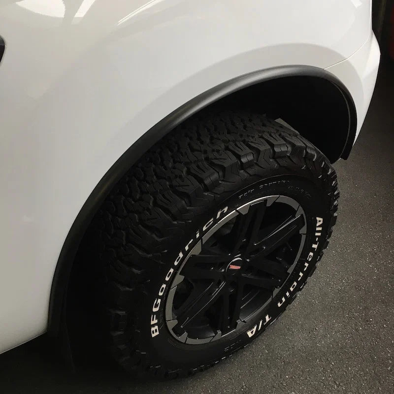 Kotflügelverbreiterung universal: 1 Stk 18mm breit, 150cm lang