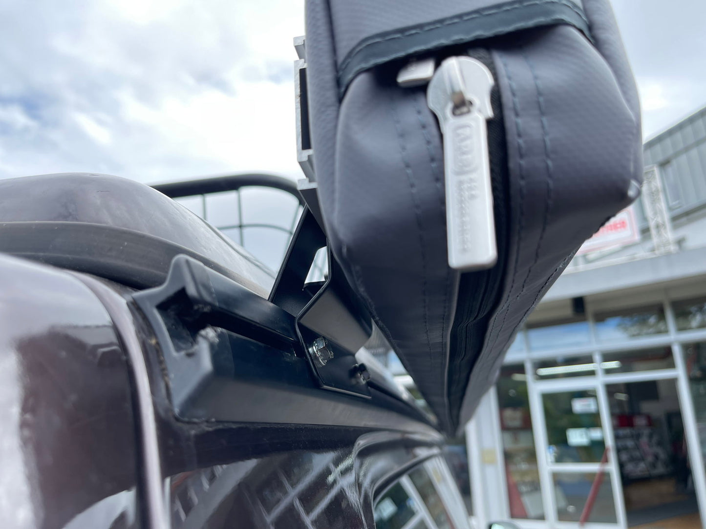 Markisenmontagesatz VW T6 mit Hubdach für Markisen in 2500mm Länge