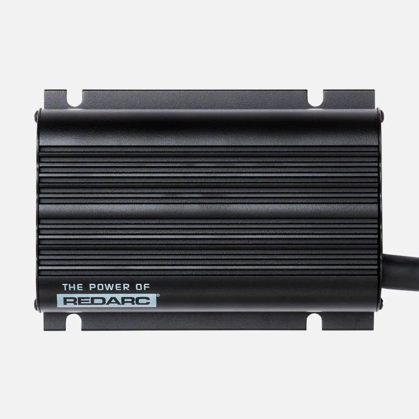 REDARC BCDC1225D, 12V 25A DC Battery Charger, MPPT Regulator